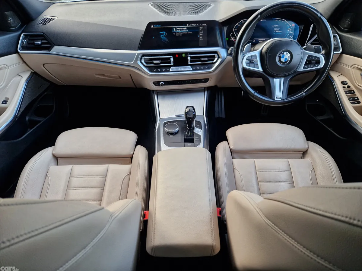 BMW 3-Series Saloon, Petrol Hybrid, 2021, White