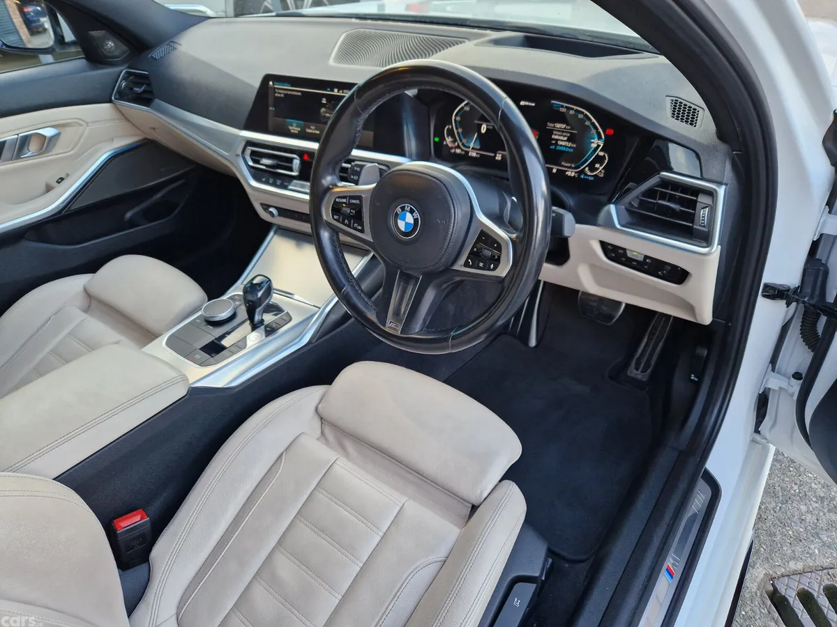 BMW 3-Series Saloon, Petrol Hybrid, 2021, White