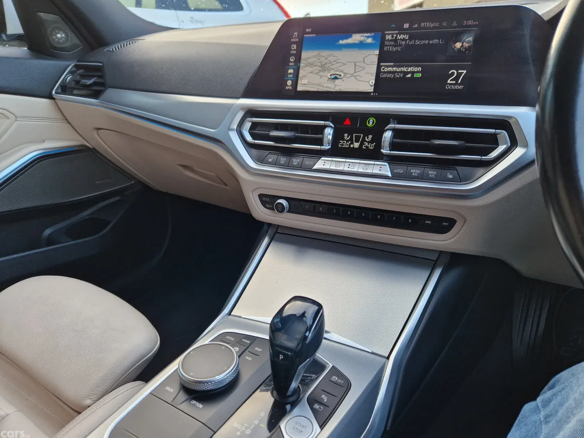 BMW 3-Series Saloon, Petrol Hybrid, 2021, White