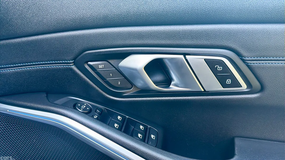 BMW 3-Series Saloon, Petrol Plug-in Hybrid, 2022, Black
