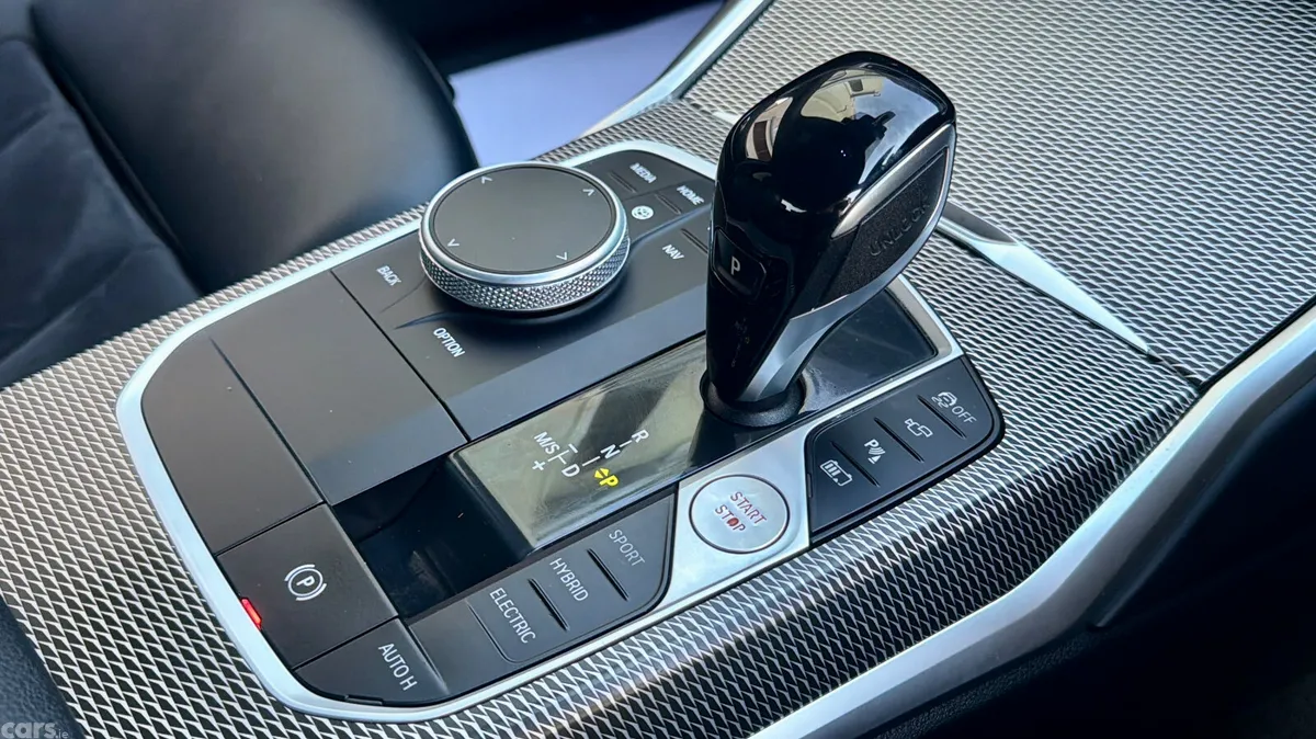 BMW 3-Series Saloon, Petrol Plug-in Hybrid, 2022, Black