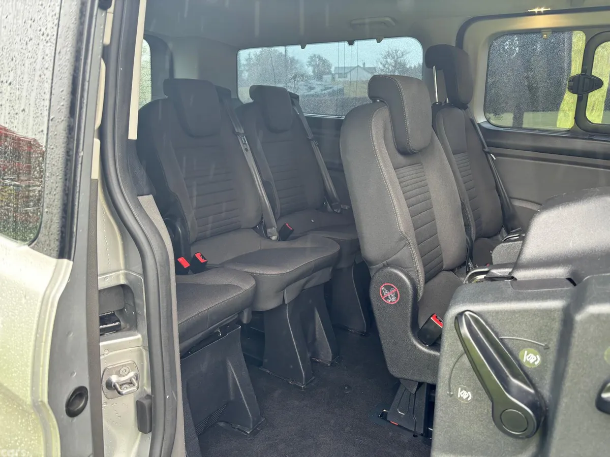 Ford Tourneo MPV, Diesel, 2022, Silver