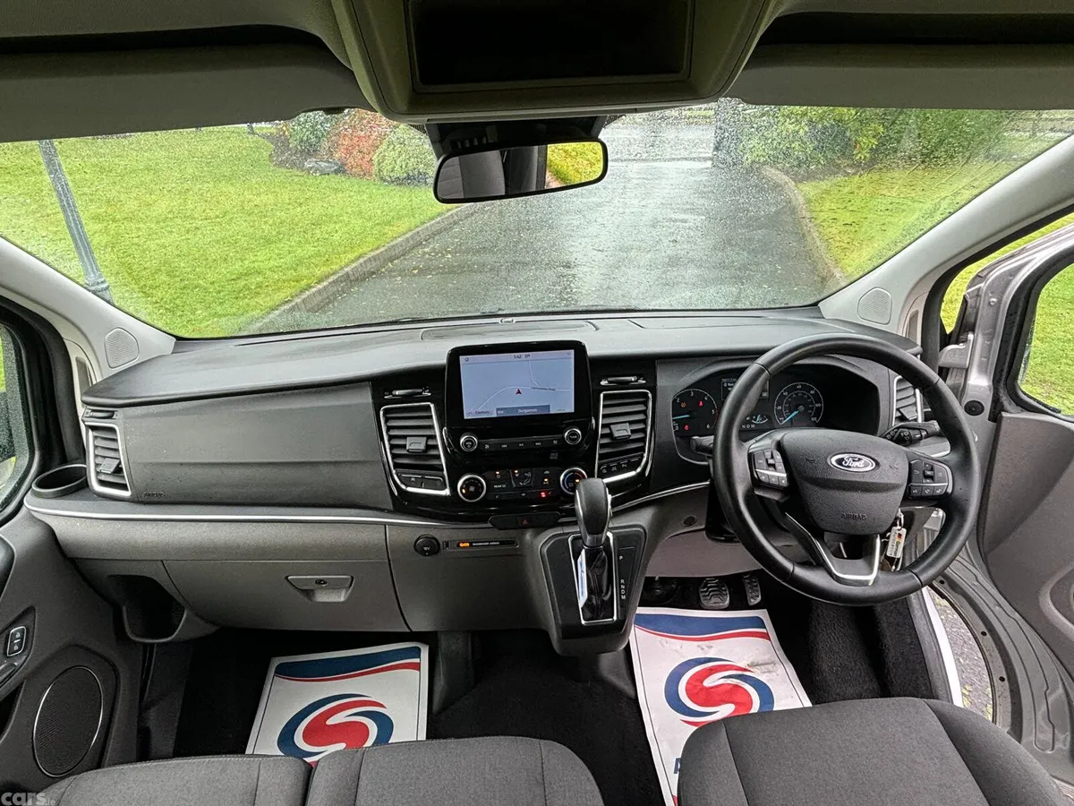 Ford Tourneo MPV, Diesel, 2022, Silver