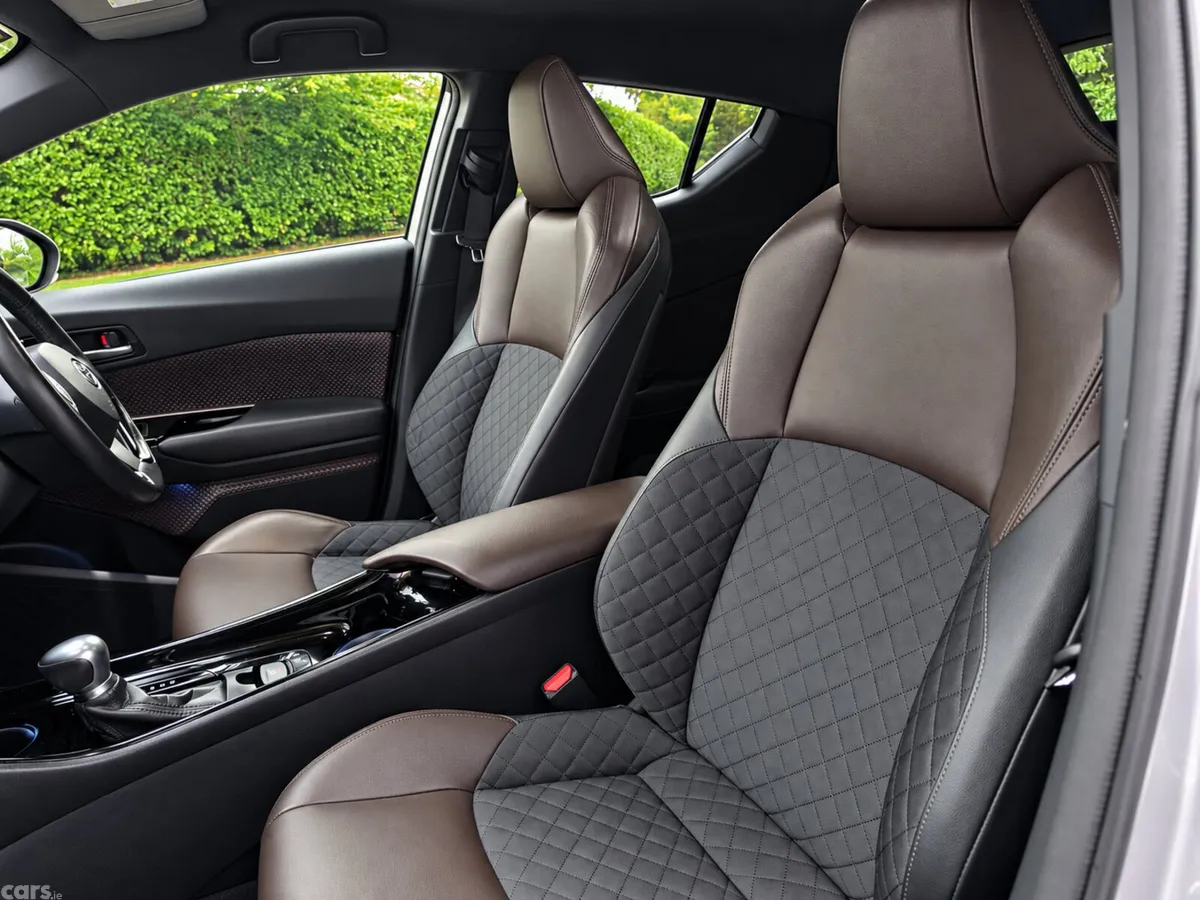 Toyota C-HR Hatchback, Petrol Hybrid, 2018, White