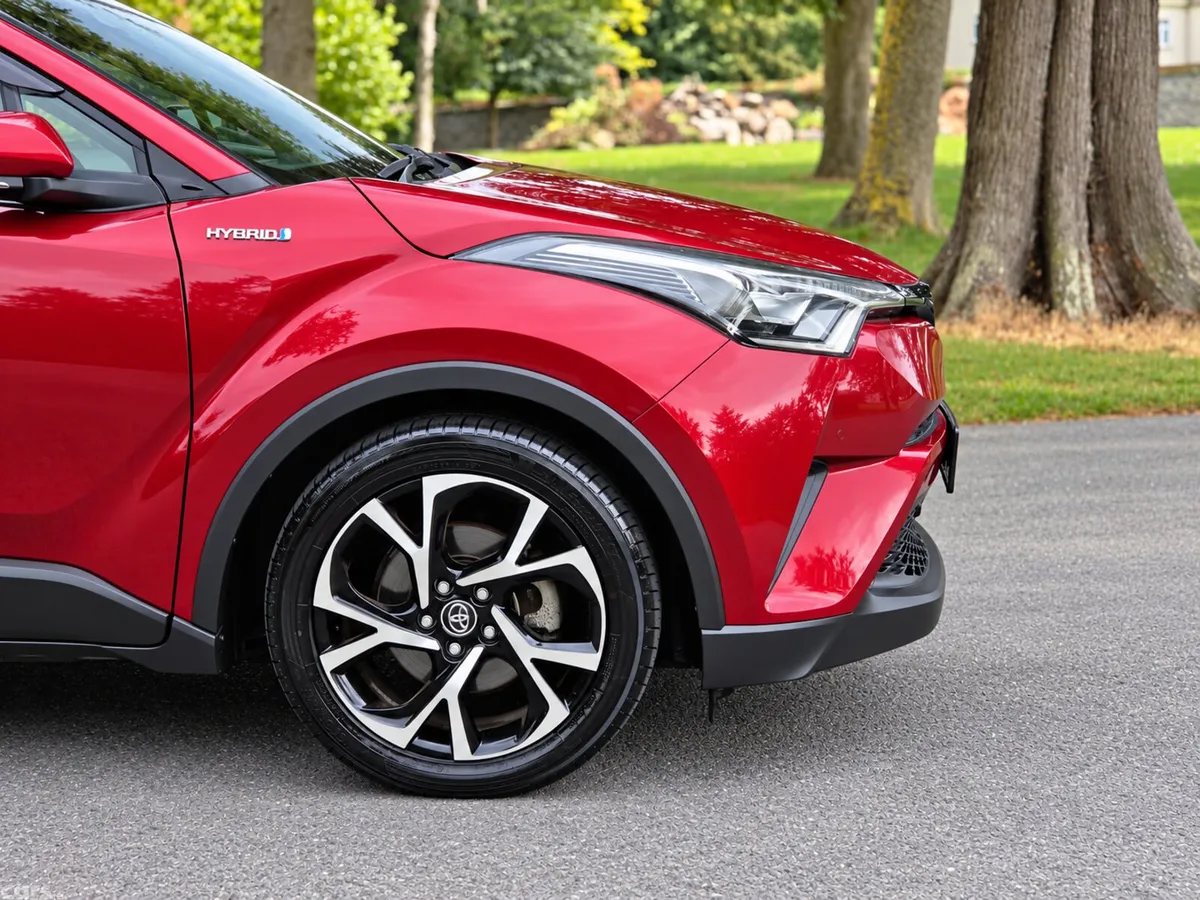Toyota C-HR Hatchback, Petrol Hybrid, 2018, White