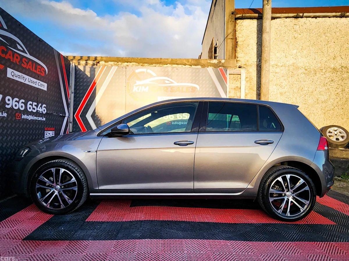 Volkswagen Golf Hatchback, Petrol, 2014, Grey