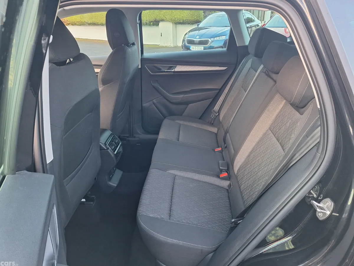 Skoda Karoq SUV, Petrol, 2024, Black