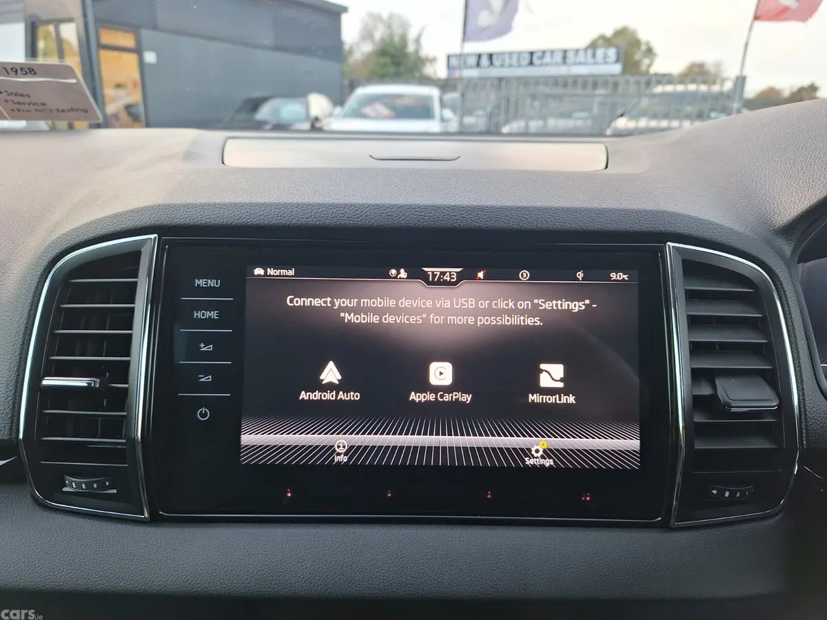 Skoda Karoq SUV, Petrol, 2024, Black