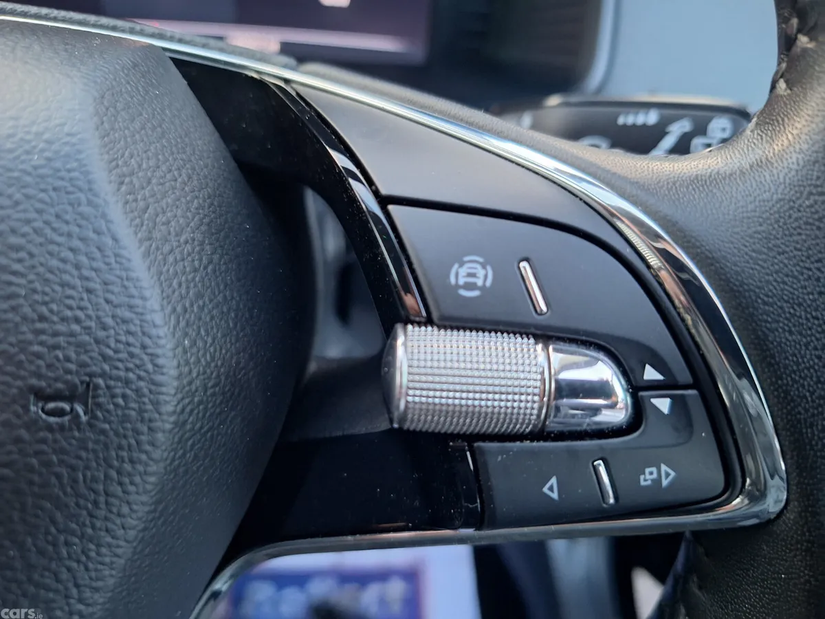 Skoda Karoq SUV, Petrol, 2024, Black