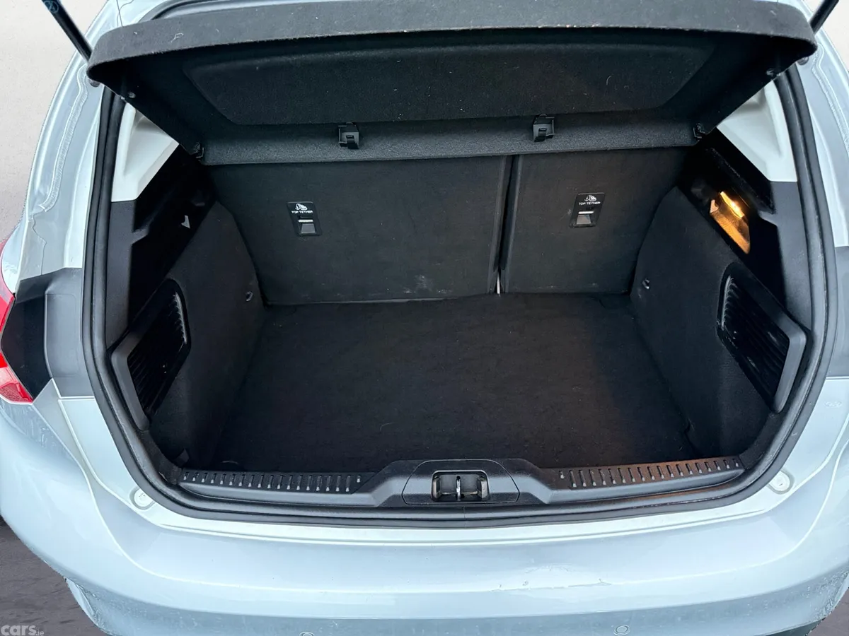 Ford Focus Hatchback, Diesel, 2020, Silver