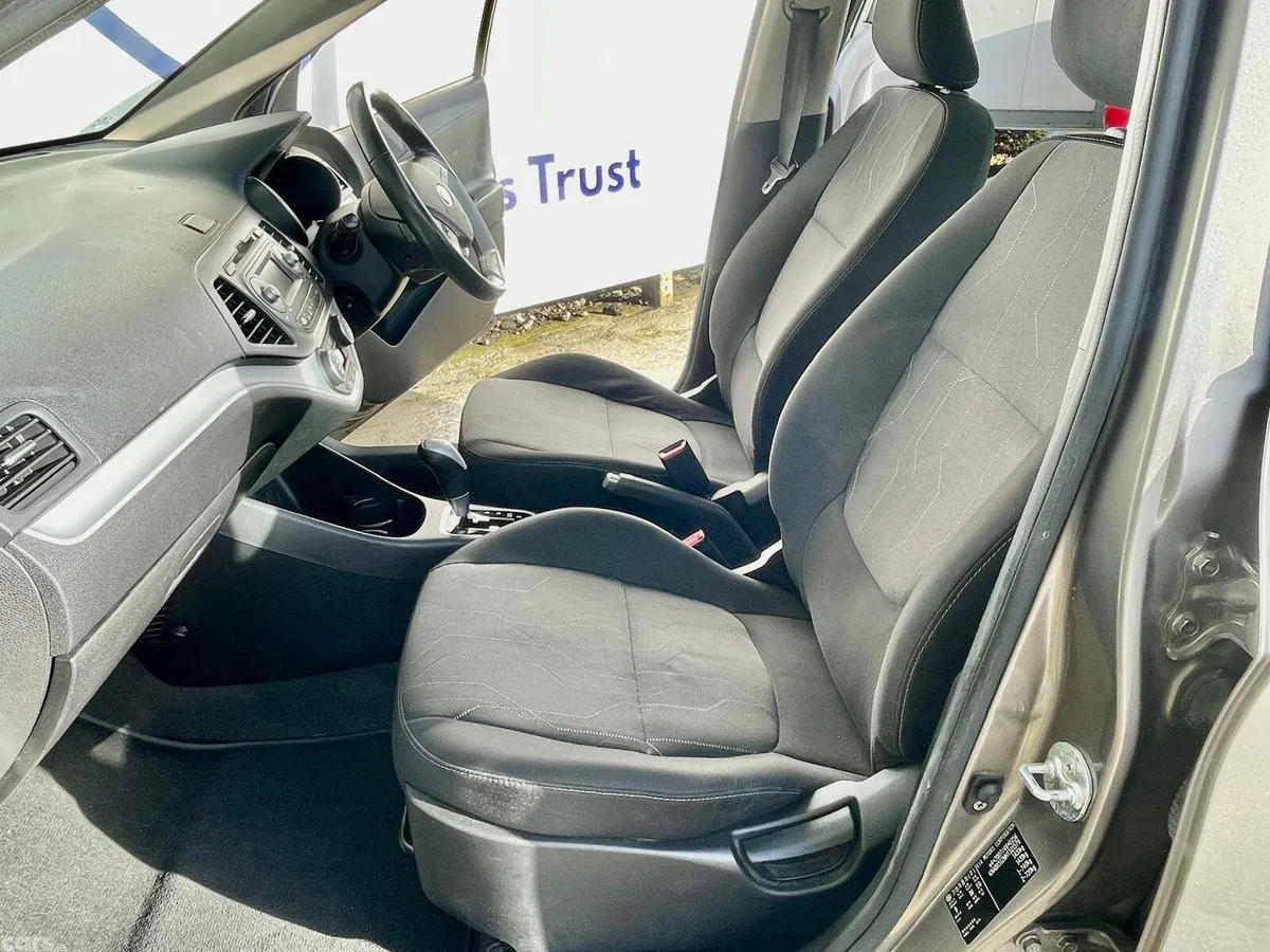 Kia Picanto Hatchback, Petrol, 2016, Grey