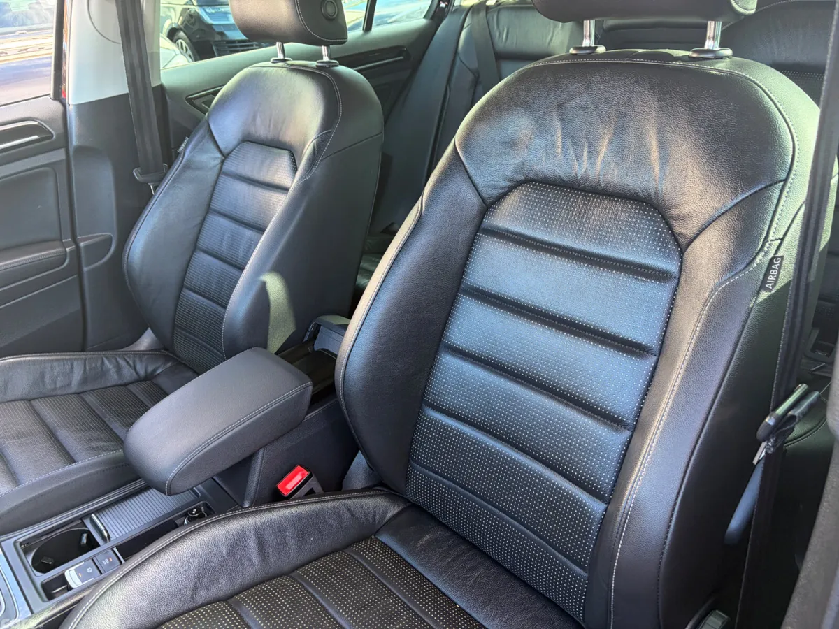 Volkswagen Golf Estate, Diesel, 2019, Black