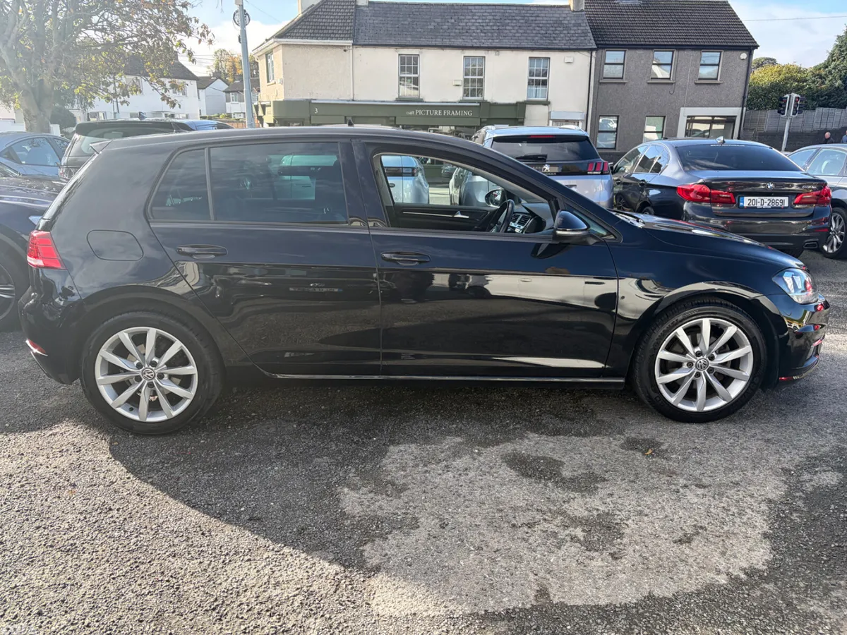 Volkswagen Golf Estate, Diesel, 2019, Black