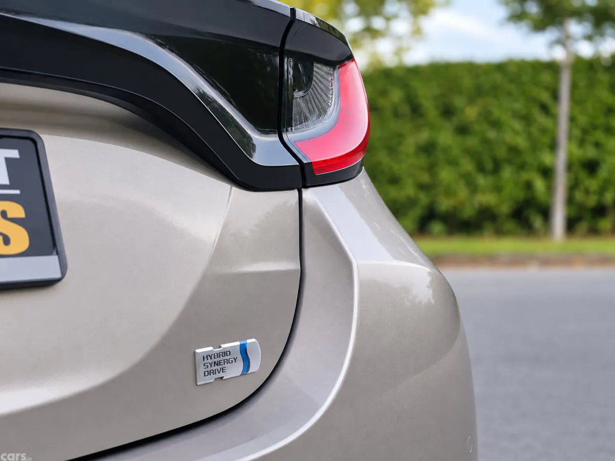 Toyota Yaris Hatchback, Petrol Hybrid, 2022, Grey