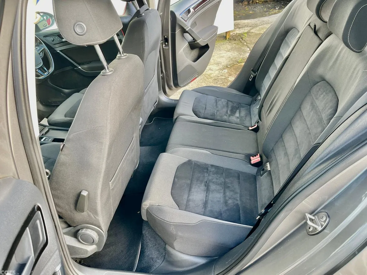 Volkswagen Golf Hatchback, Petrol, 2016, Grey
