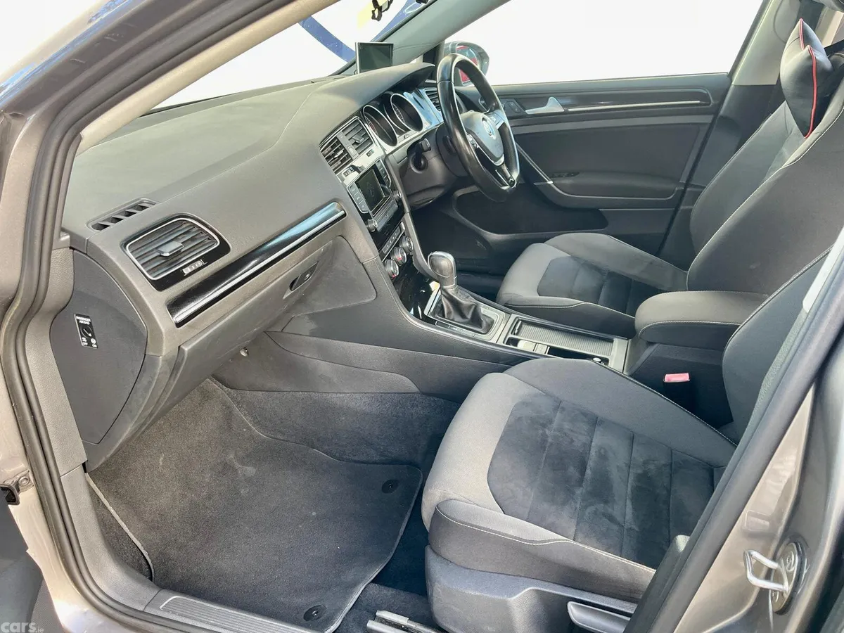 Volkswagen Golf Hatchback, Petrol, 2016, Grey
