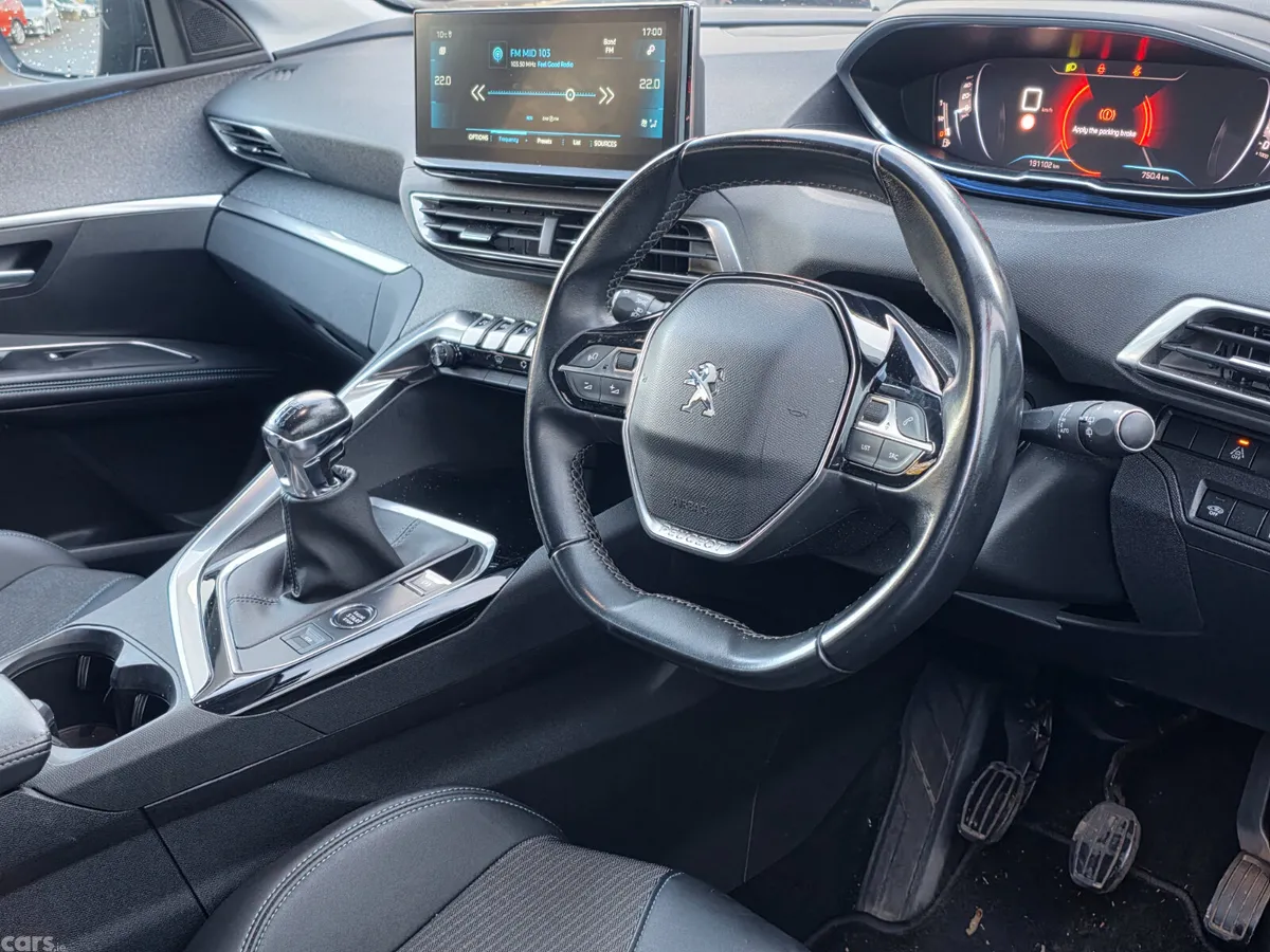 Peugeot 3008 MPV, Diesel, 2022, Black