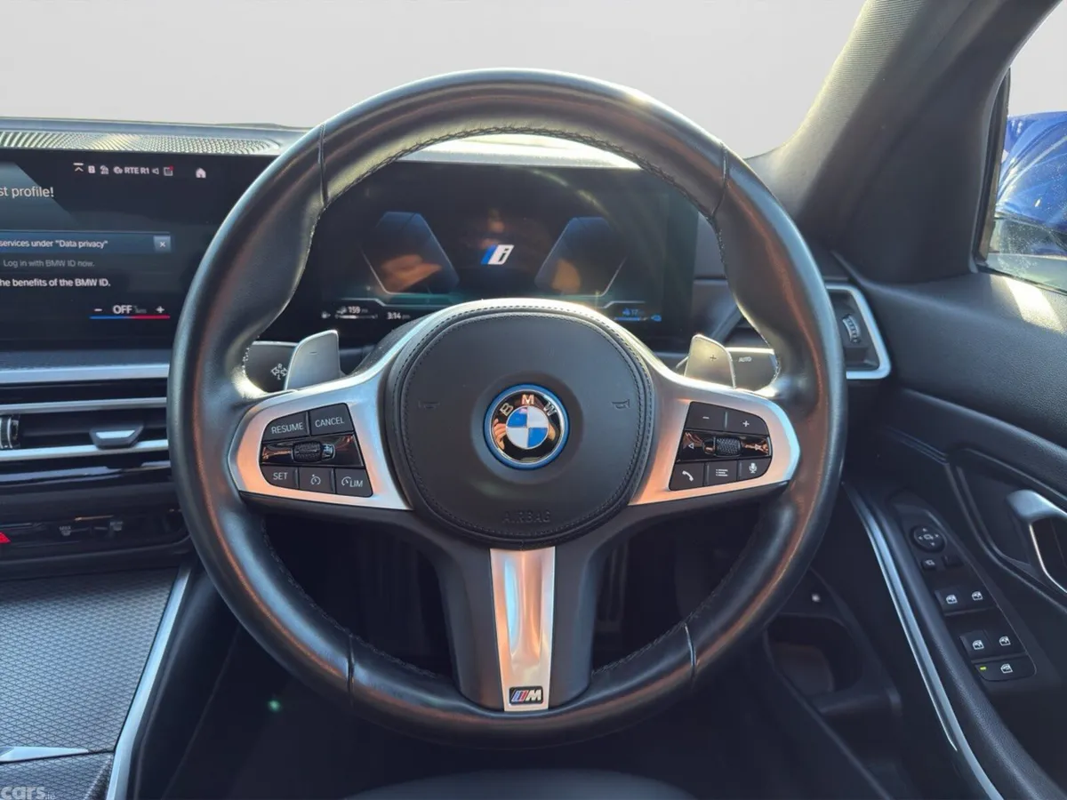 BMW 3-Series Saloon, Petrol Hybrid, 2023, Blue