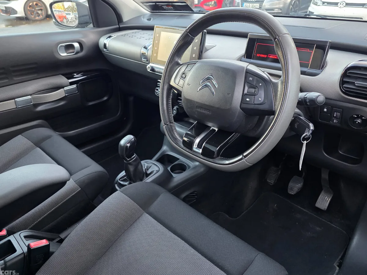 Citroen C4 Hatchback, Petrol, 2015, Grey