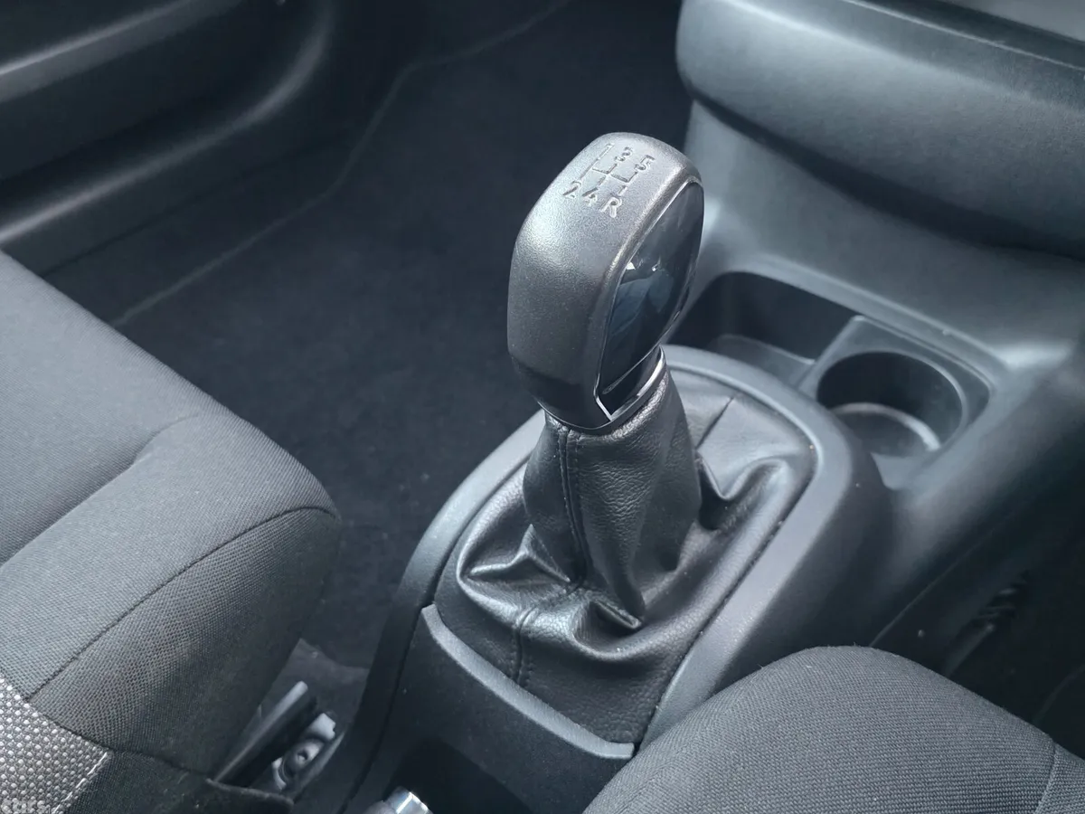 Citroen C4 Hatchback, Petrol, 2015, Grey