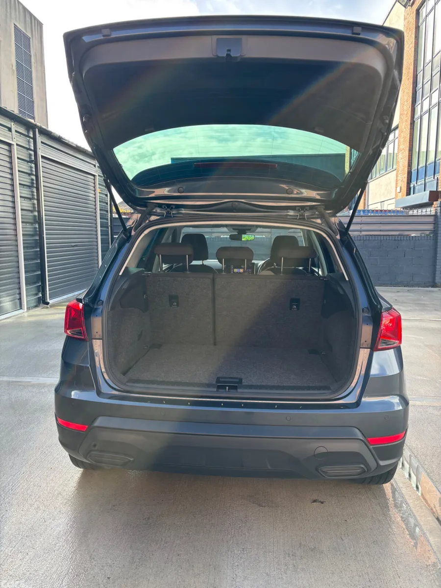 SEAT Arona SUV, Petrol, 2024, Grey