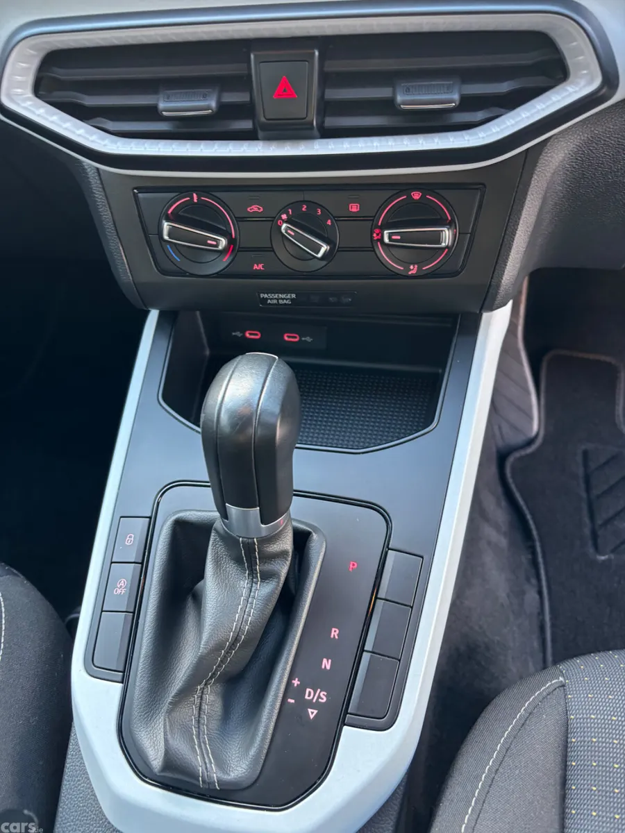 SEAT Arona SUV, Petrol, 2024, Grey