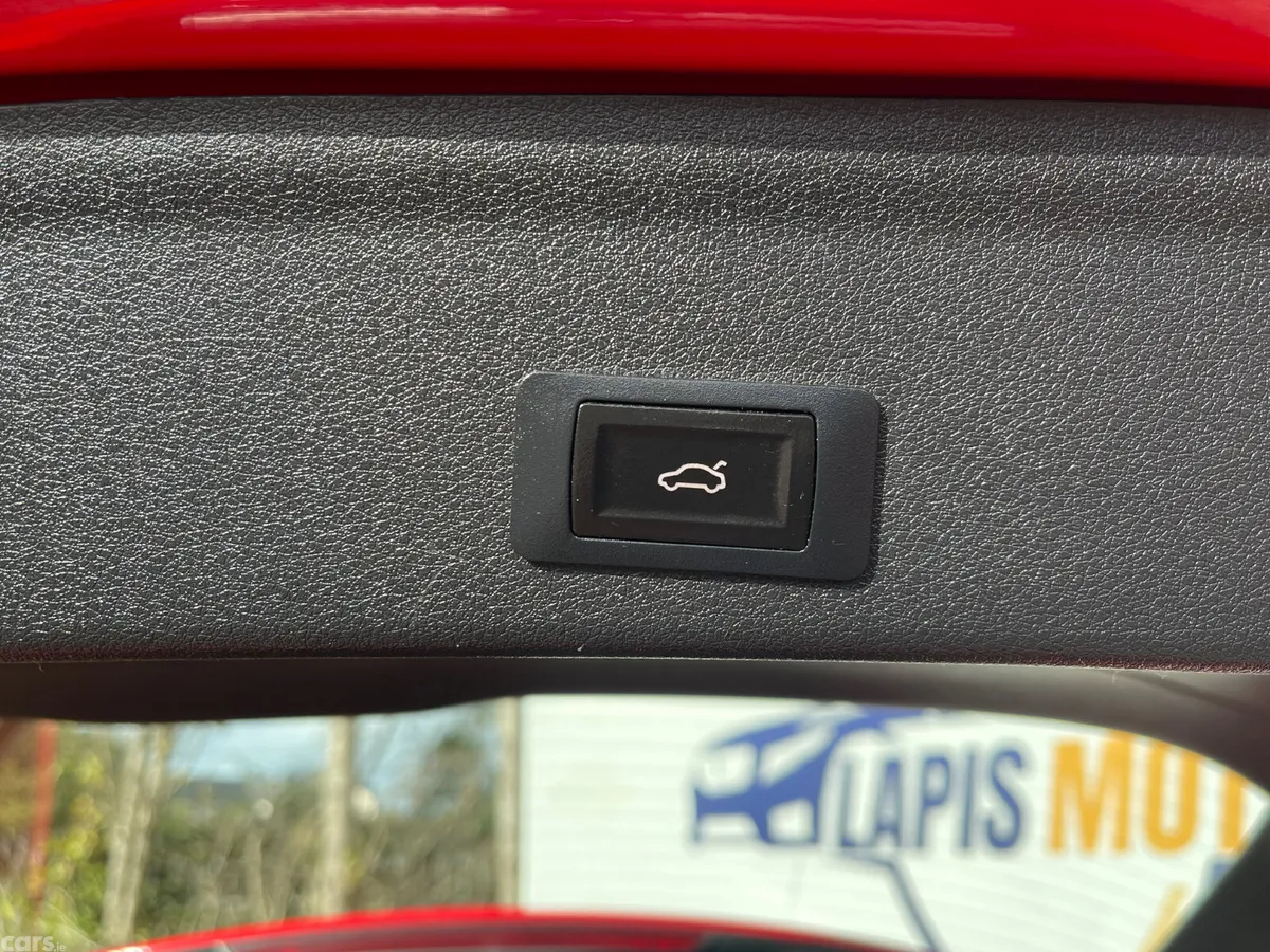 Audi Q3 SUV, Petrol, 2018, Red