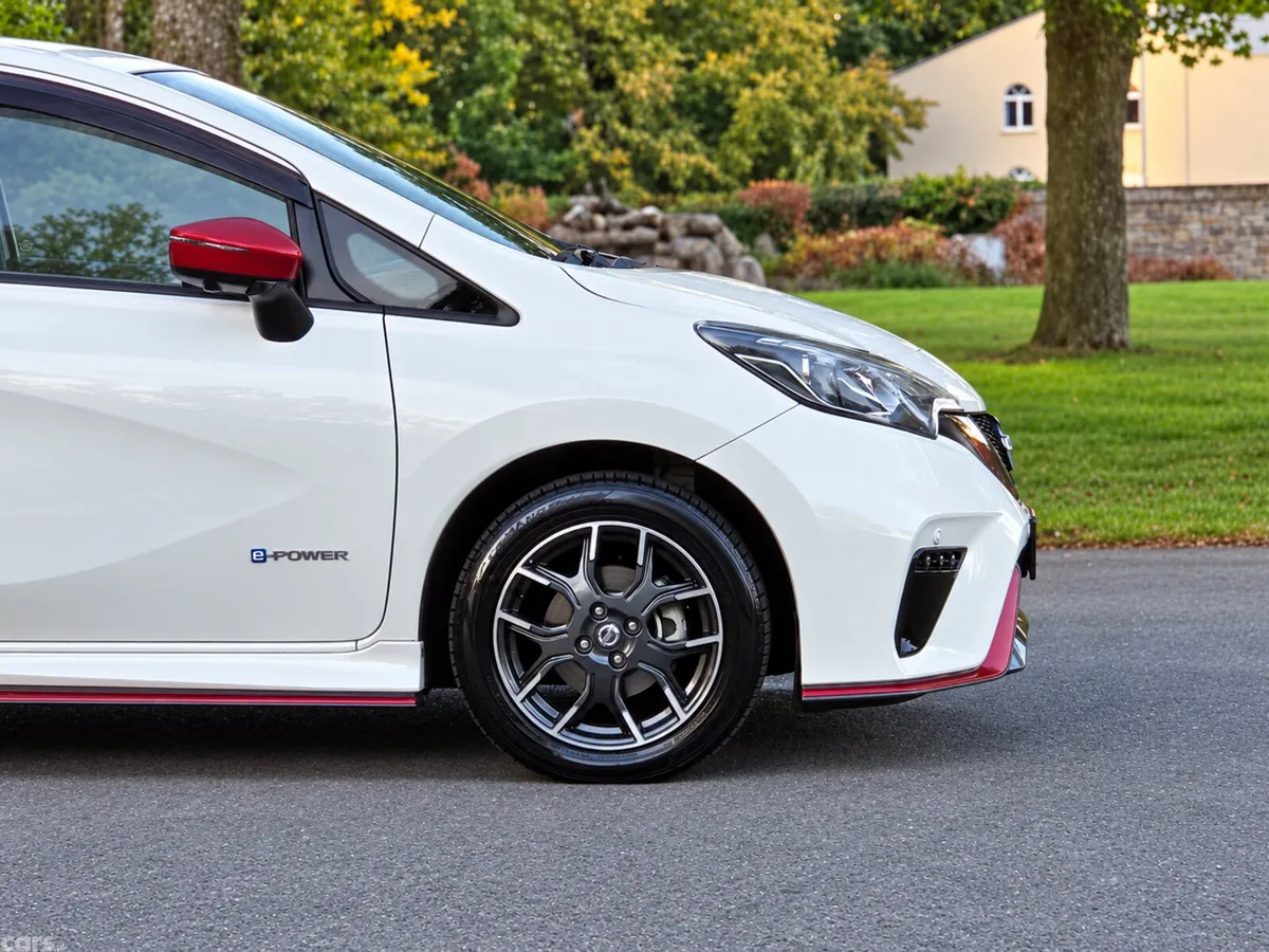 Nissan Note Hatchback, Petrol Hybrid, 2018, White