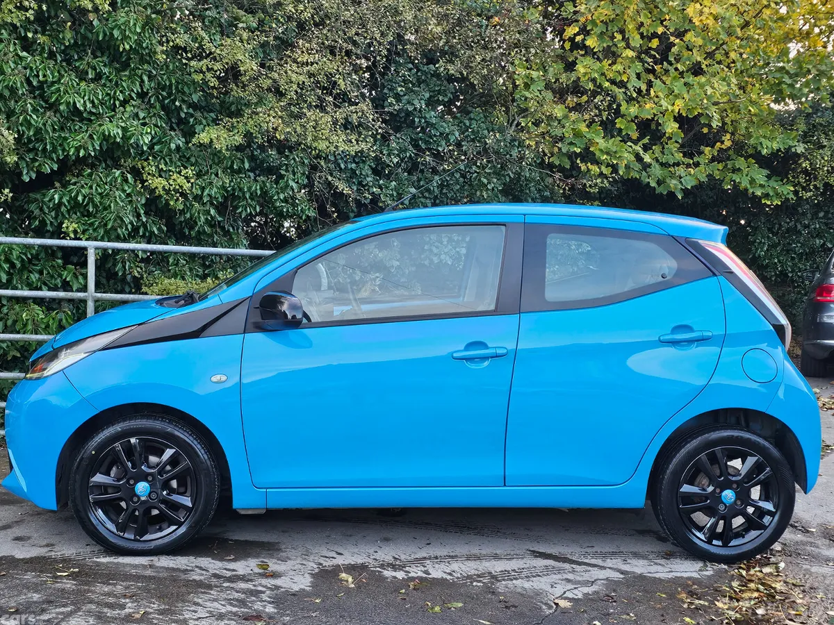 Toyota Aygo Hatchback, Petrol, 2016, Blue
