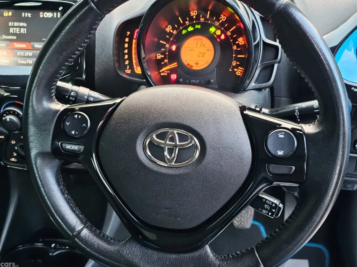 Toyota Aygo Hatchback, Petrol, 2016, Blue