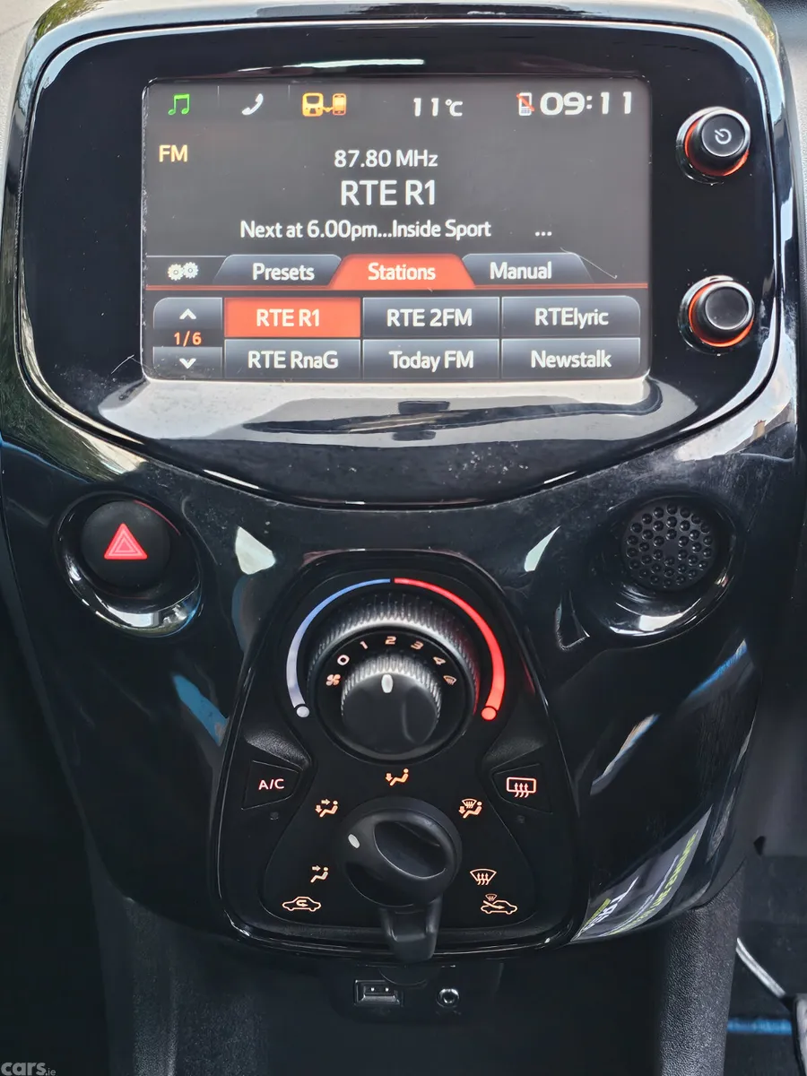 Toyota Aygo Hatchback, Petrol, 2016, Blue