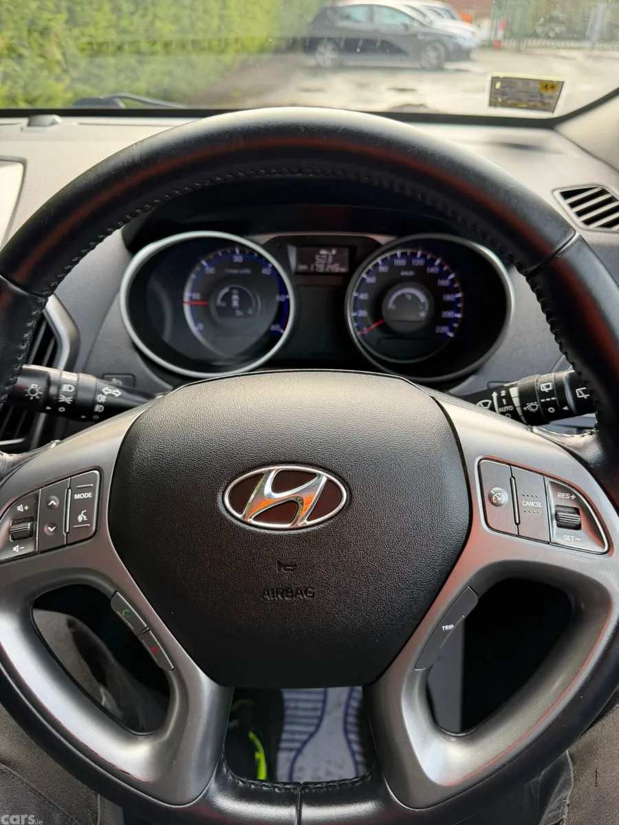 Hyundai ix35 SUV, Diesel, 2015, White