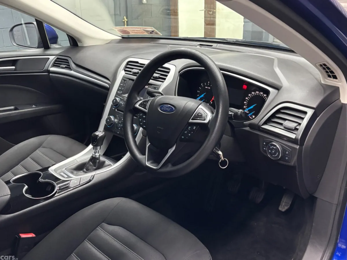 Ford Mondeo Hatchback, Diesel, 2015, Blue
