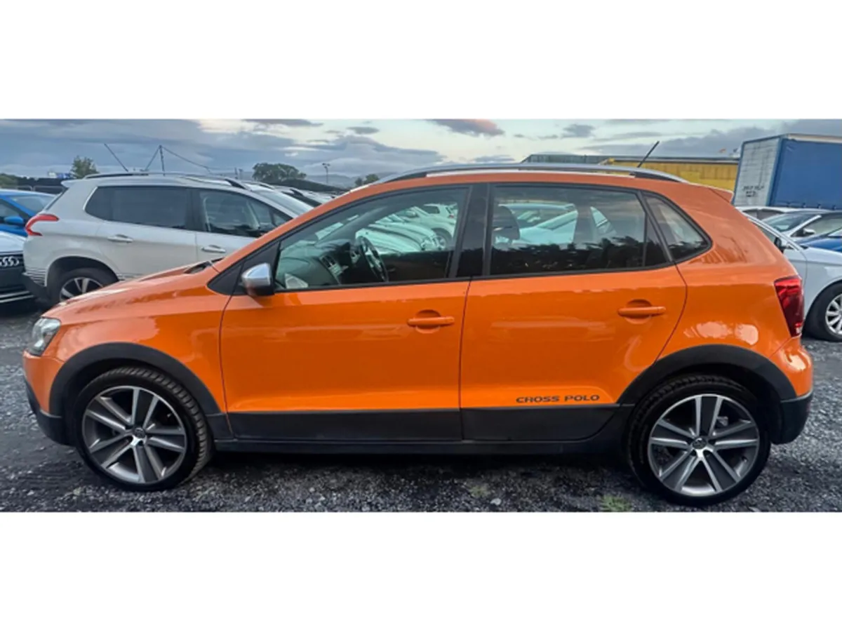 Volkswagen Polo Hatchback, Petrol, 2011, Orange