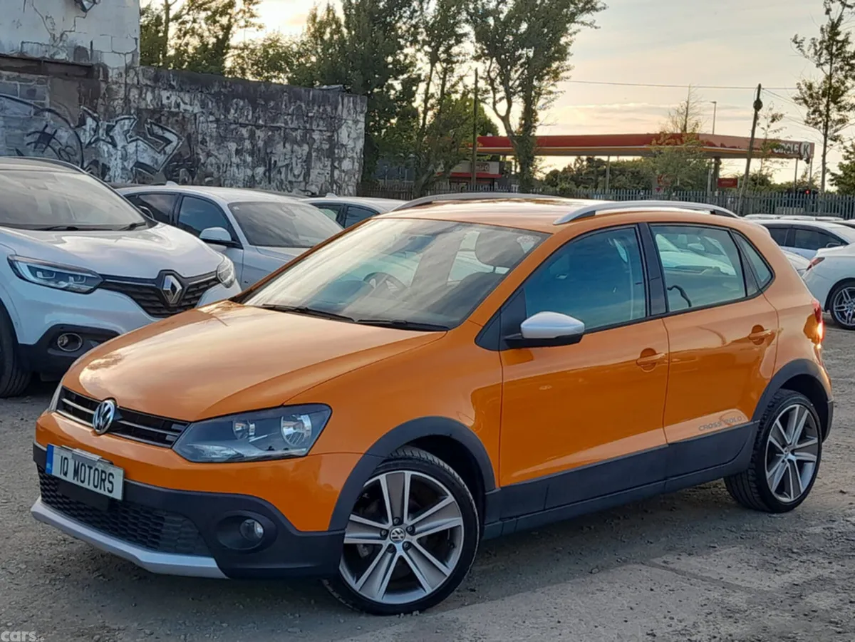 Volkswagen Polo Hatchback, Petrol, 2011, Orange