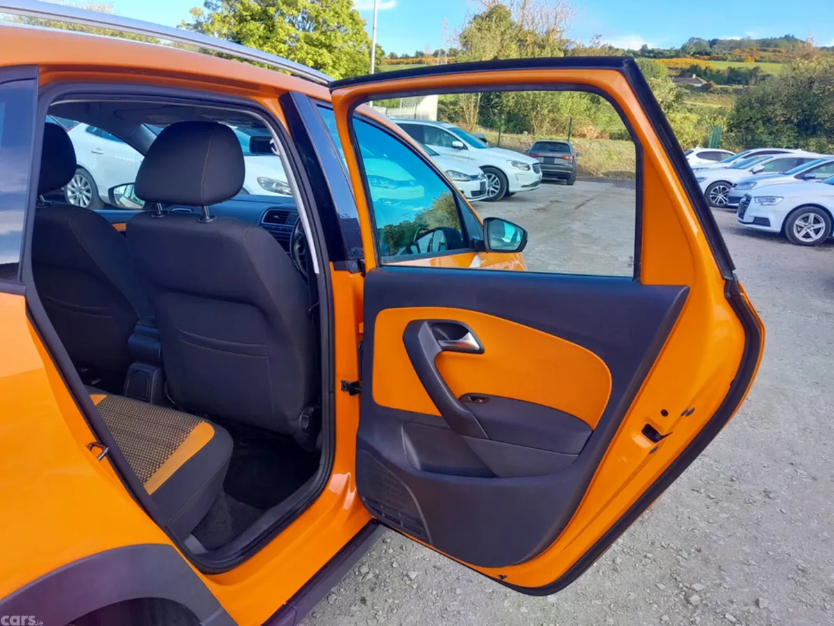 Volkswagen Polo Hatchback, Petrol, 2011, Orange