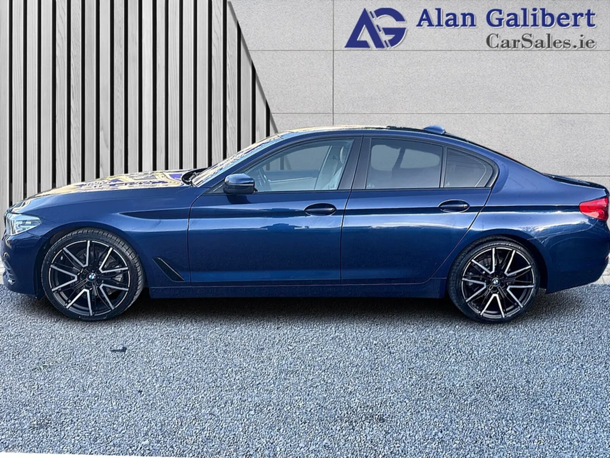 BMW 5-Series Saloon, Diesel, 2018, Blue