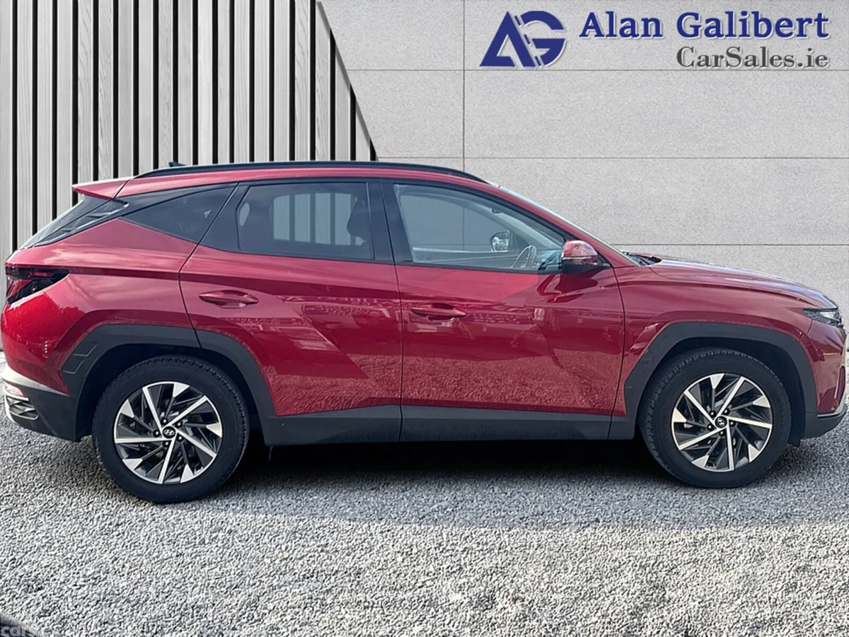 Hyundai Tucson MPV, Diesel, 2022, Red