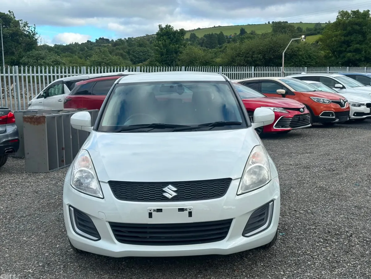Suzuki Swift Hatchback, Petrol, 2016, White