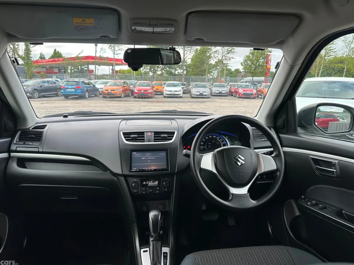 Suzuki Swift Hatchback, Petrol, 2016, White