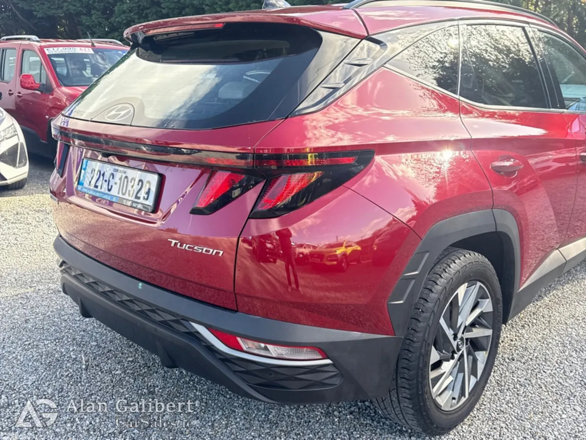 Hyundai Tucson MPV, Diesel, 2022, Red