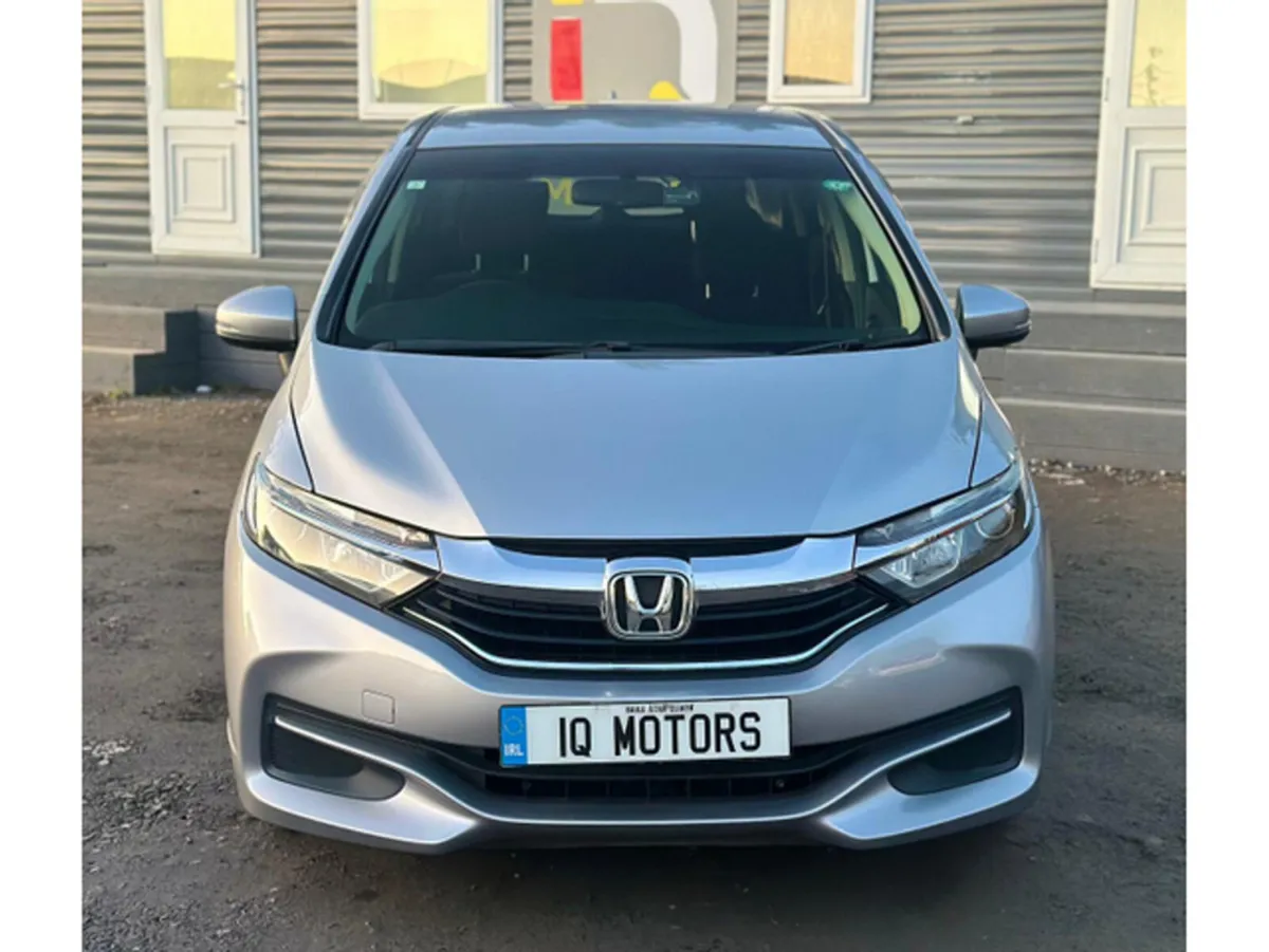 Honda Shuttle Estate, Petrol Hybrid, 2019, Silver