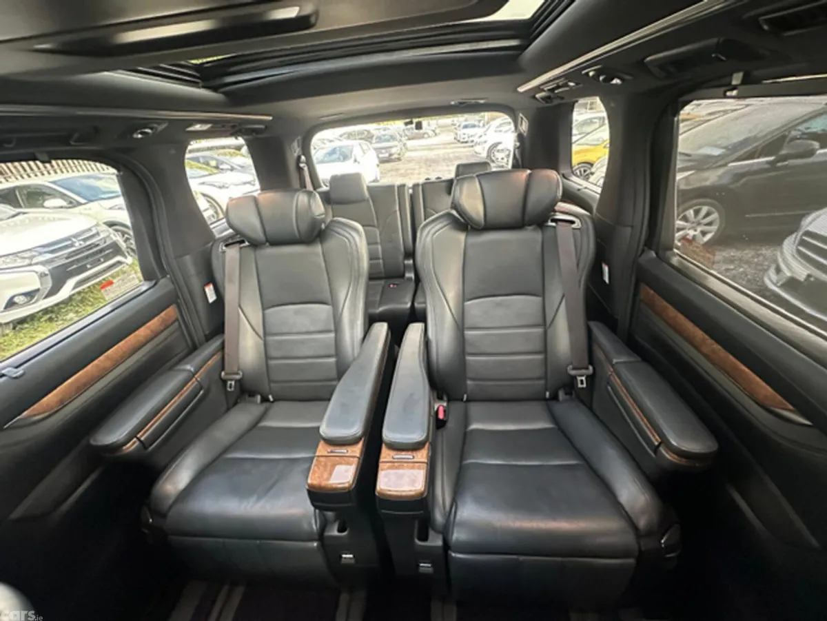 Toyota Alphard MPV, Petrol Hybrid, 2015, White