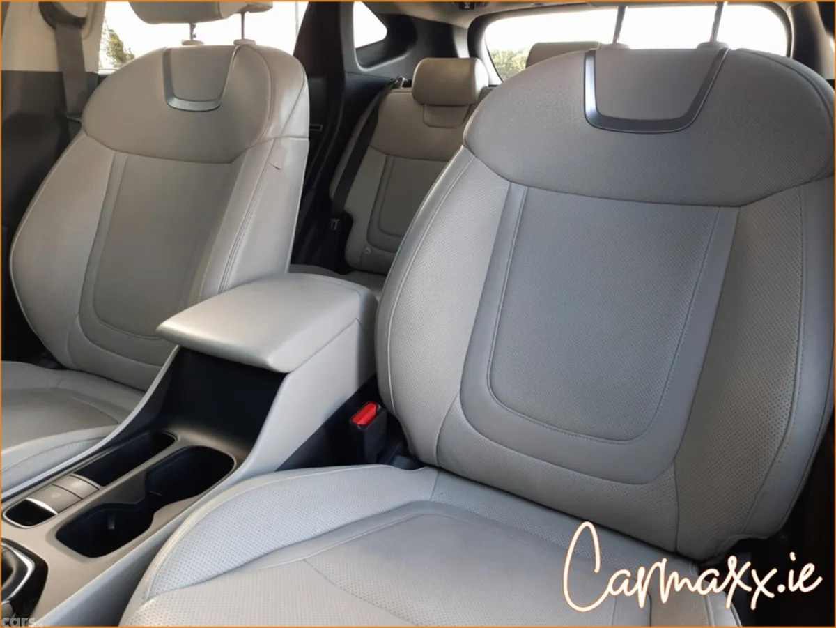 Hyundai Tucson MPV, Diesel, 2022, Black