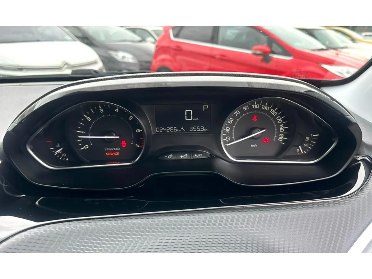 Peugeot 208 Hatchback, Petrol, 2016, Blue