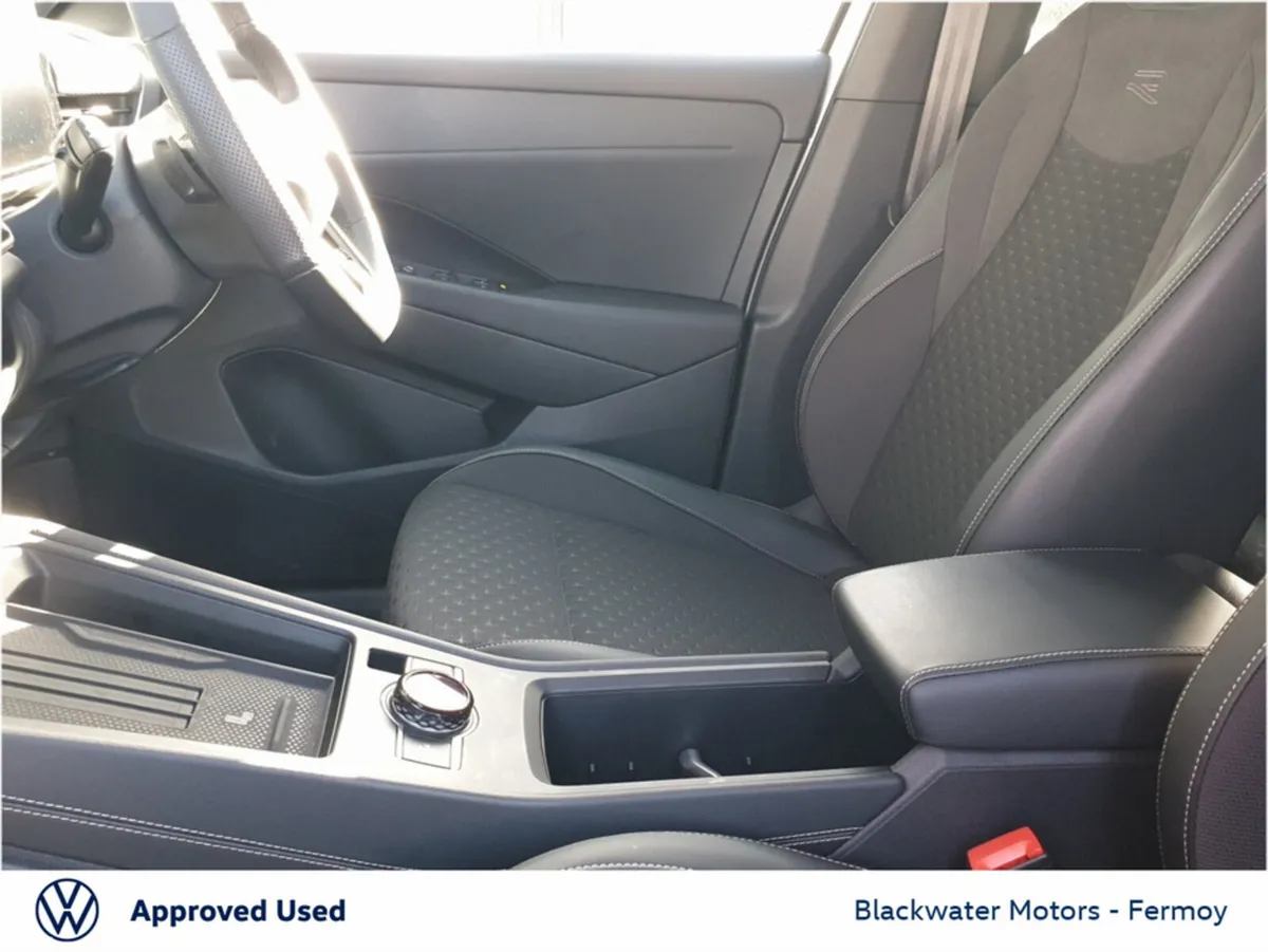 Volkswagen T-Roc Hatchback, Petrol, 2026, Black