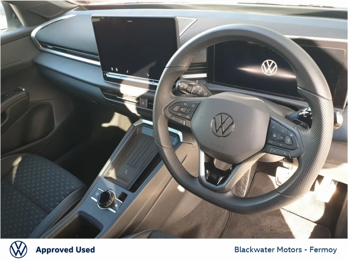Volkswagen T-Roc Hatchback, Petrol, 2026, Black