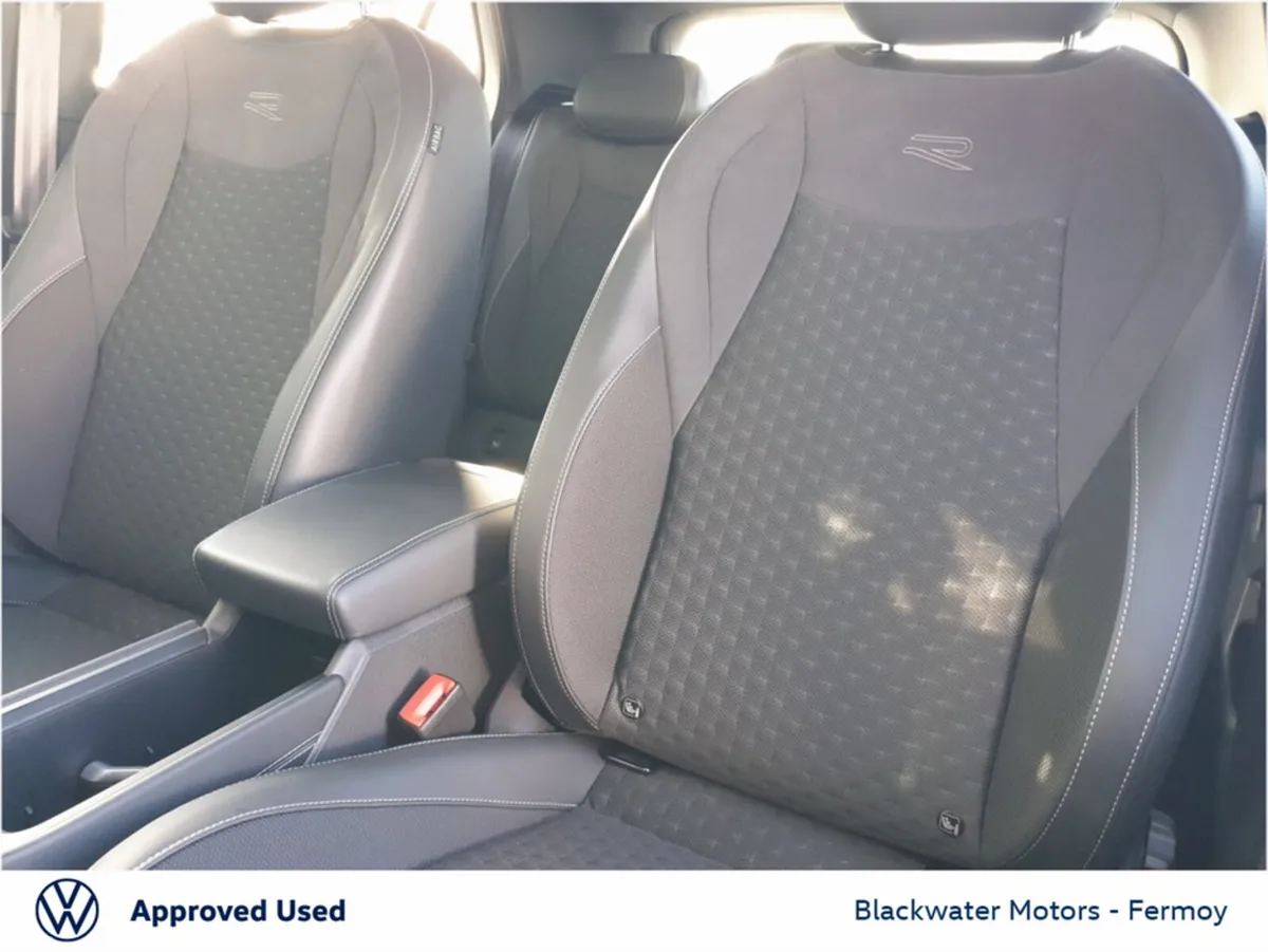 Volkswagen T-Roc Hatchback, Petrol, 2026, Black