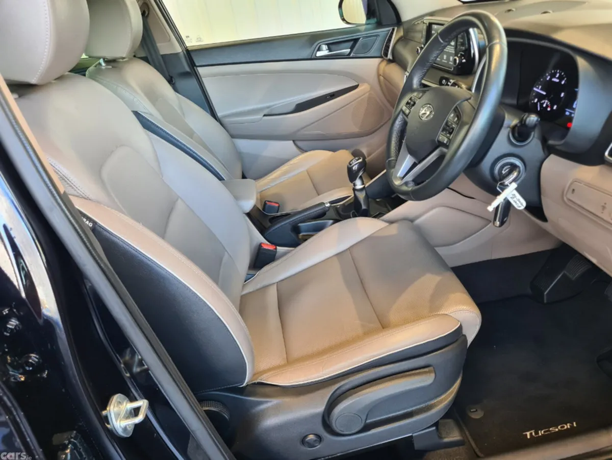 Hyundai Tucson MPV, Diesel, 2020, Black