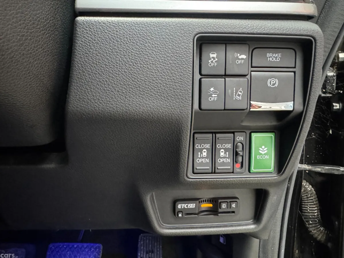 Honda Odyssey MPV, Petrol Hybrid, 2019, Black